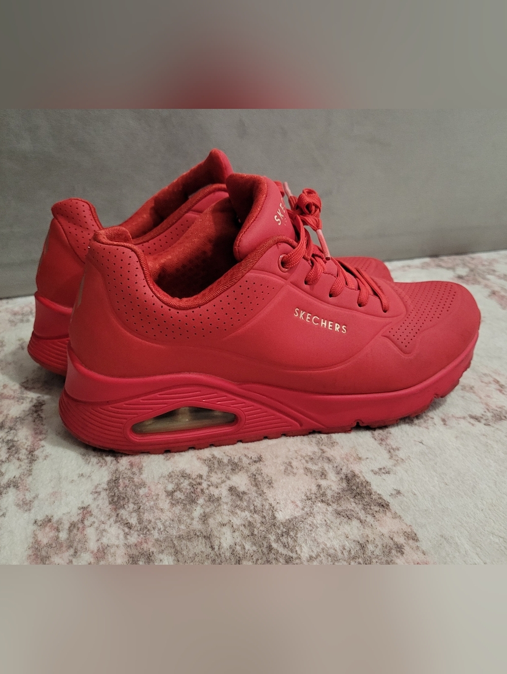 Skechers Red Uno Walk On Air Sneakers - 8